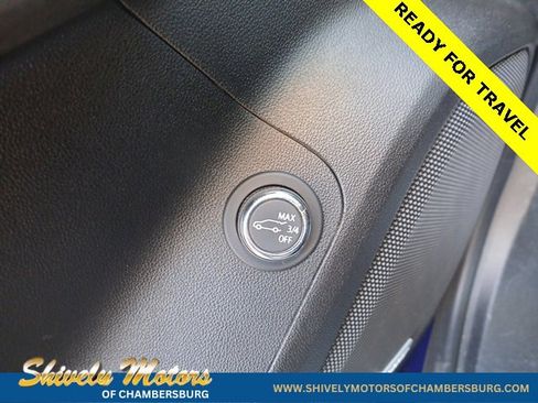 Used 2023 GMC Acadia AT4 image 35