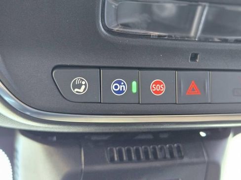 Used 2025 Chevrolet Equinox ACTIV w/ Safety and Technology Package image 27