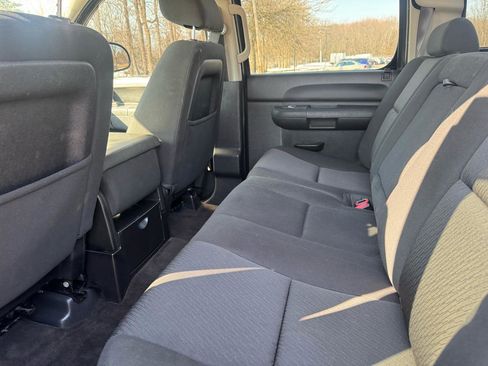 Used 2013 Chevrolet Silverado 1500 LT image 40