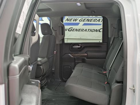 Used 2022 GMC Sierra 2500 SLE w/ SLE Convenience Package image 11