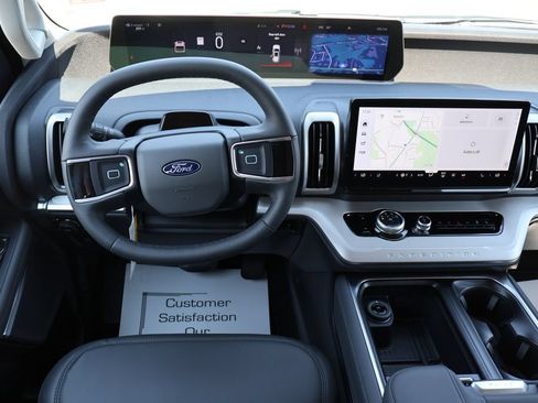 New 2026 Ford Expedition Active AWD/4WD image 6