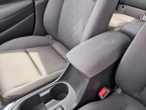 Used 2024 Toyota Corolla LE FWD image 19