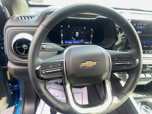 Used 2023 Chevrolet Colorado LT w/ LT Convenience Package II image 13