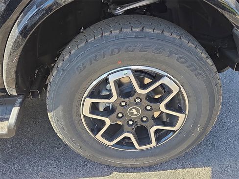 New 2025 Ford Bronco Outer Banks image 7