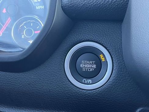 Used 2023 RAM 1500 Laramie image 34