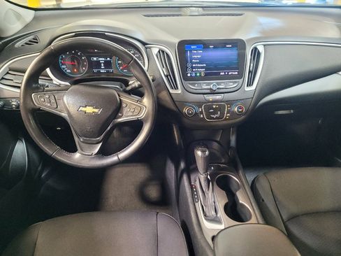 Used 2020 Chevrolet Malibu RS FWD image 22