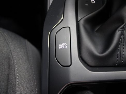 Used 2025 Kia K4 EX image 39