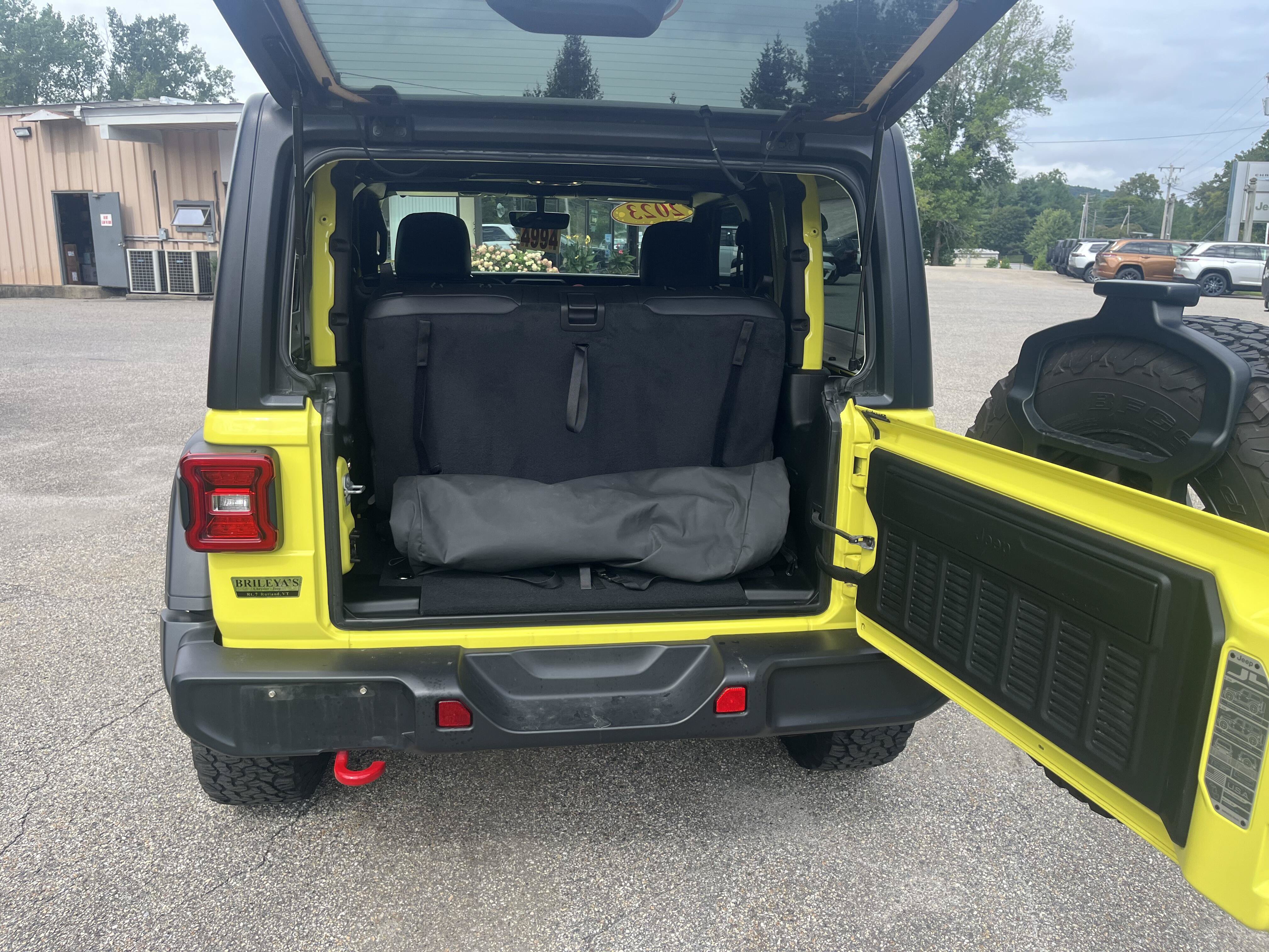 Certified 2023 Jeep Wrangler Rubicon w/ LED Lighting Group AWD/4WD image 19
