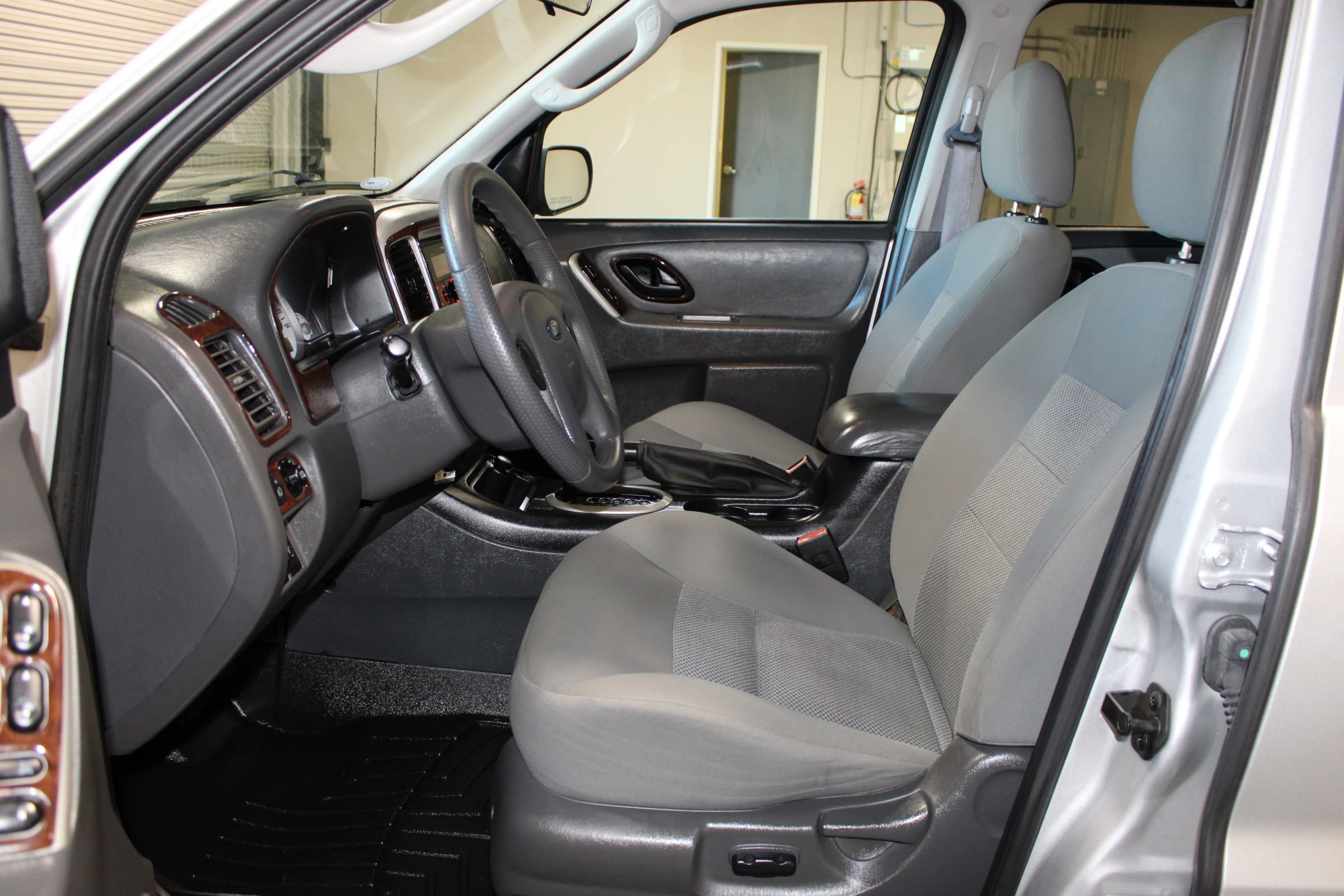 Used 2006 Ford Escape XLT FWD image 8