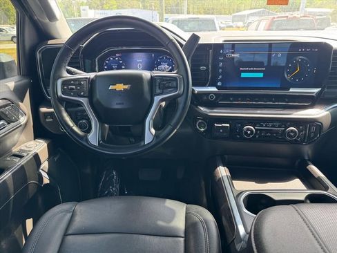 Used 2024 Chevrolet Silverado 2500 LTZ w/ LTZ Premium Package AWD/4WD image 14