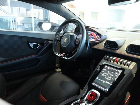 Used 2020 Lamborghini Huracan EVO AWD/4WD image 31