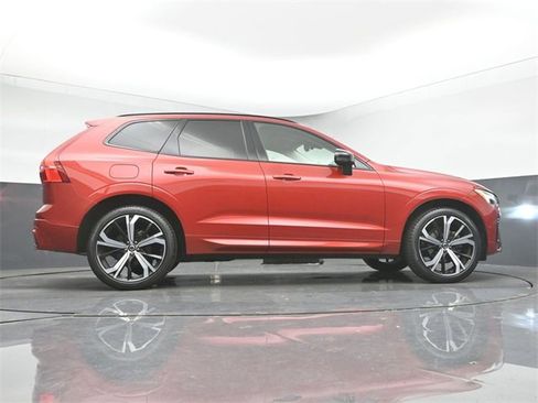 Used 2023 Volvo XC60 B5 Ultimate w/ Climate Package image 43