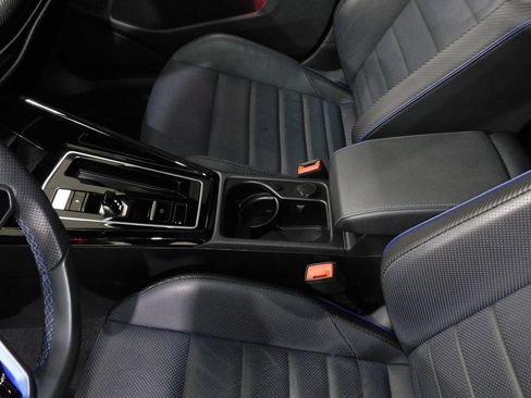 Used 2024 Volkswagen Golf R AWD/4WD image 33