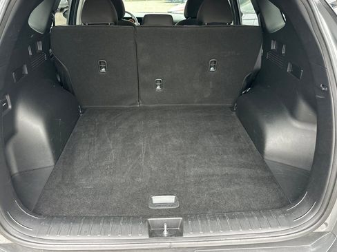 Used 2025 Hyundai Tucson SEL FWD image 18