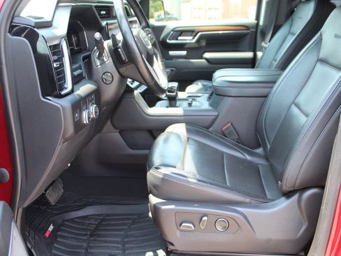 Used 2024 GMC Sierra 1500 Denali w/ Denali Reserve Package RWD image 9