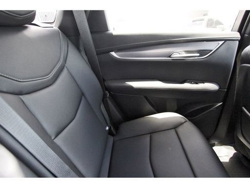 New 2026 Cadillac XT5 Luxury FWD image 11