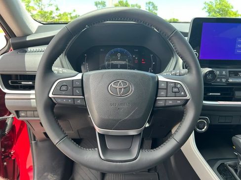 Used 2022 Toyota RAV4 XSE AWD/4WD image 21