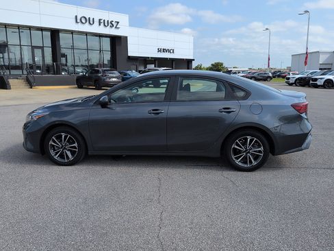 Used 2024 Kia Forte LXS FWD image 4