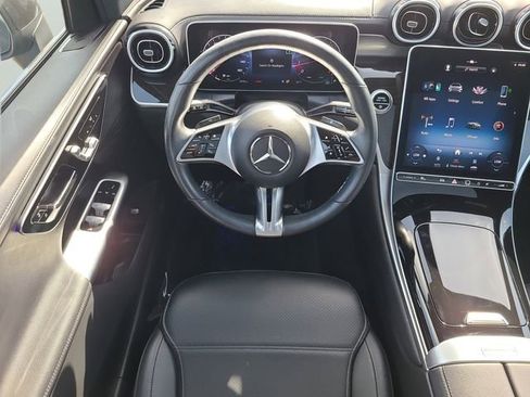 Used 2023 Mercedes-Benz GLC 300 4MATIC image 25