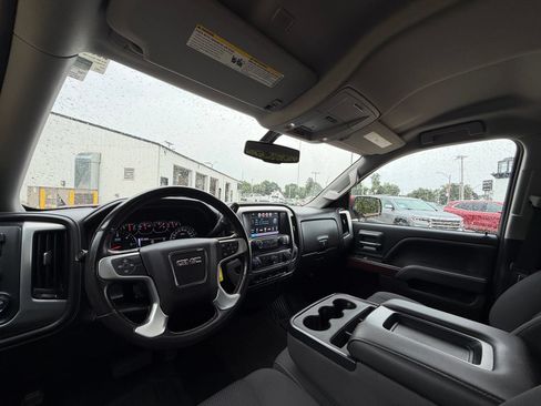 Used 2018 GMC Sierra 1500 SLE w/ SLE Value Package AWD/4WD image 17