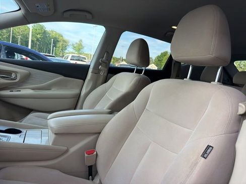 Used 2015 Nissan Murano S FWD image 12