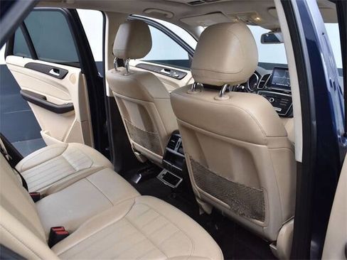 Used 2018 Mercedes-Benz GLE 350 w/ Premium 1 Package image 16