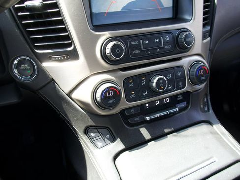 Used 2017 GMC Yukon Denali w/ Open Road Package RWD image 28