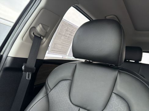 Used 2023 Kia Sorento S w/ Panoramic Sunroof Package image 22