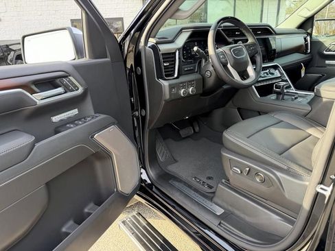New 2026 GMC Sierra 1500 Denali AWD/4WD image 16