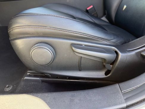 Used 2021 MAZDA MAZDA3 s FWD image 36