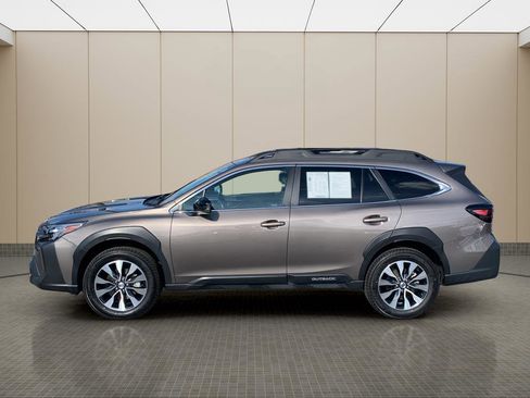 Used 2024 Subaru Outback Limited image 2