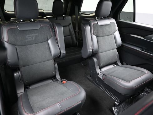 New 2026 Ford Explorer ST AWD/4WD image 33