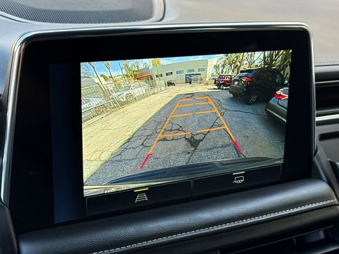 Used 2023 Chevrolet Suburban Premier image 21