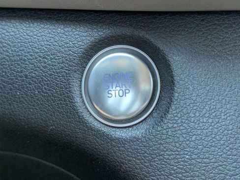 Used 2020 Hyundai Santa Fe Limited image 30