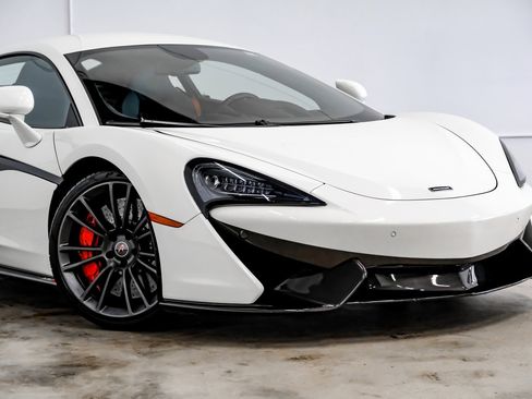 Used 2017 McLaren 570S Coupe image 8