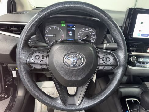 Used 2024 Toyota Corolla LE image 23