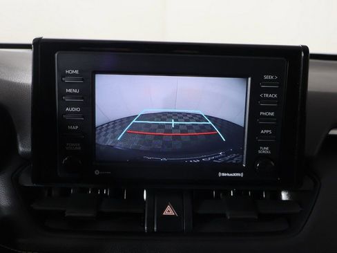 Used 2021 Toyota RAV4 LE image 38