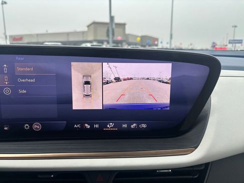 Used 2025 Buick Envision Avenir image 27