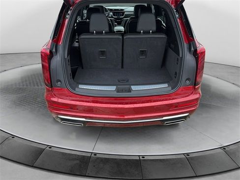 Used 2025 Cadillac XT6 Premium Luxury image 22