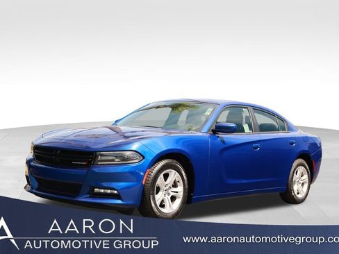 Used 2020 Dodge Charger SXT w/ Driver Convenience Group image 1