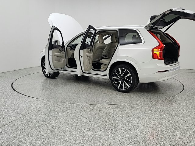 Used 2024 Volvo XC90 B6 Plus w/ Protection Package Premier AWD/4WD image 12