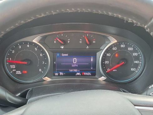 Used 2020 Chevrolet Equinox LT FWD image 11