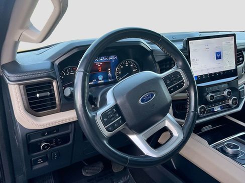 Used 2024 Ford Expedition Max Limited AWD/4WD image 11
