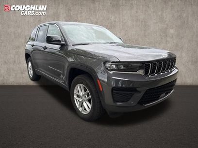 Used 2023 Jeep Grand Cherokee Laredo w/ Luxury Tech Group I