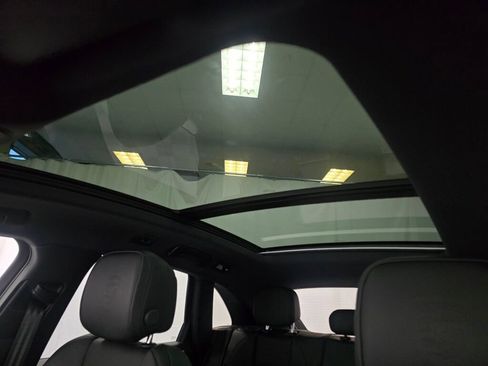 New 2026 Porsche Macan Turbo image 30