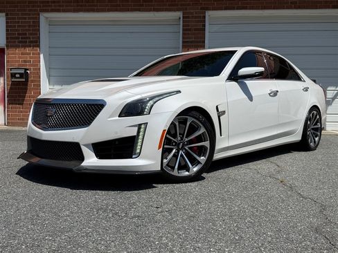 Used 2016 Cadillac CTS V w/ Carbon Fiber Package RWD image 2