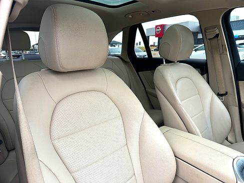 Used 2020 Mercedes-Benz GLC 300 image 24