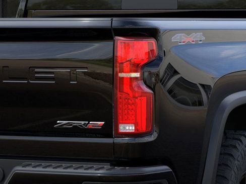 New 2024 Chevrolet Silverado 2500 ZR2 w/ Technology Package image 11