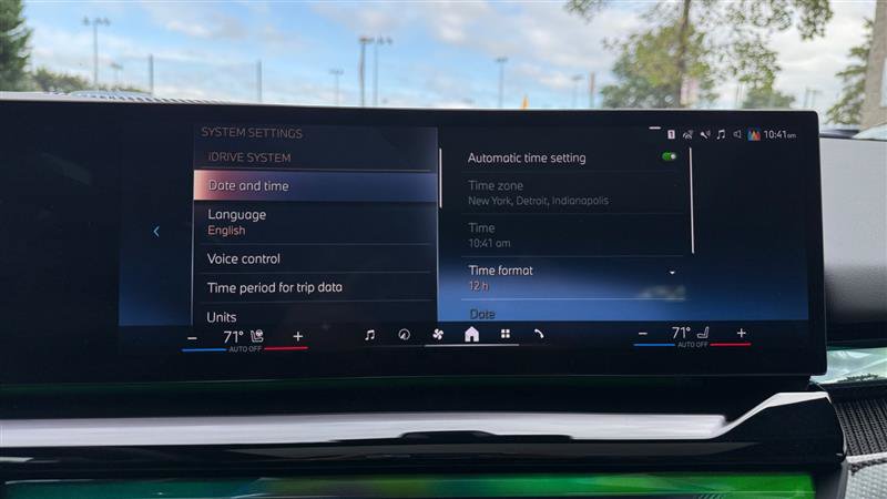 Used 2026 BMW 550e xDrive w/ Executive Package AWD/4WD image 42