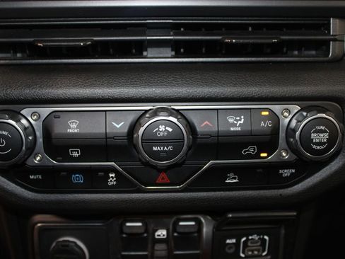 Used 2025 Jeep Wrangler Unlimited Sport S 4xe AWD/4WD image 26